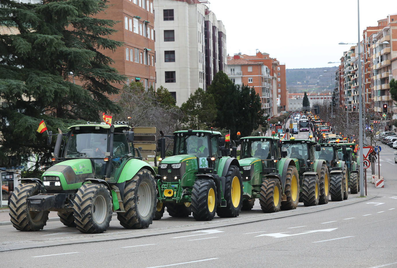 Los tractores bloquean Palencia