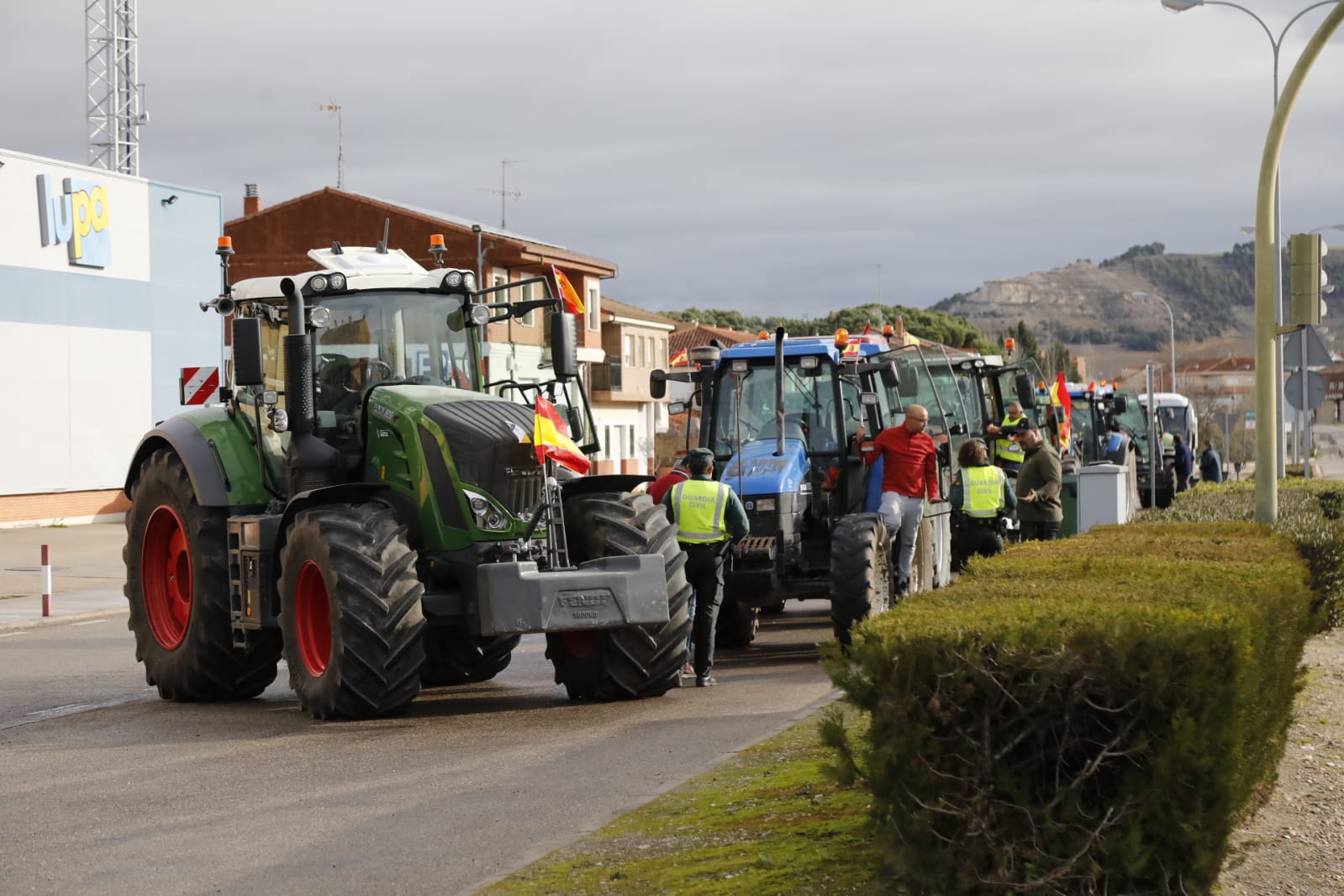 Los agricultores de Peñafiel salen hacia Valladolid.