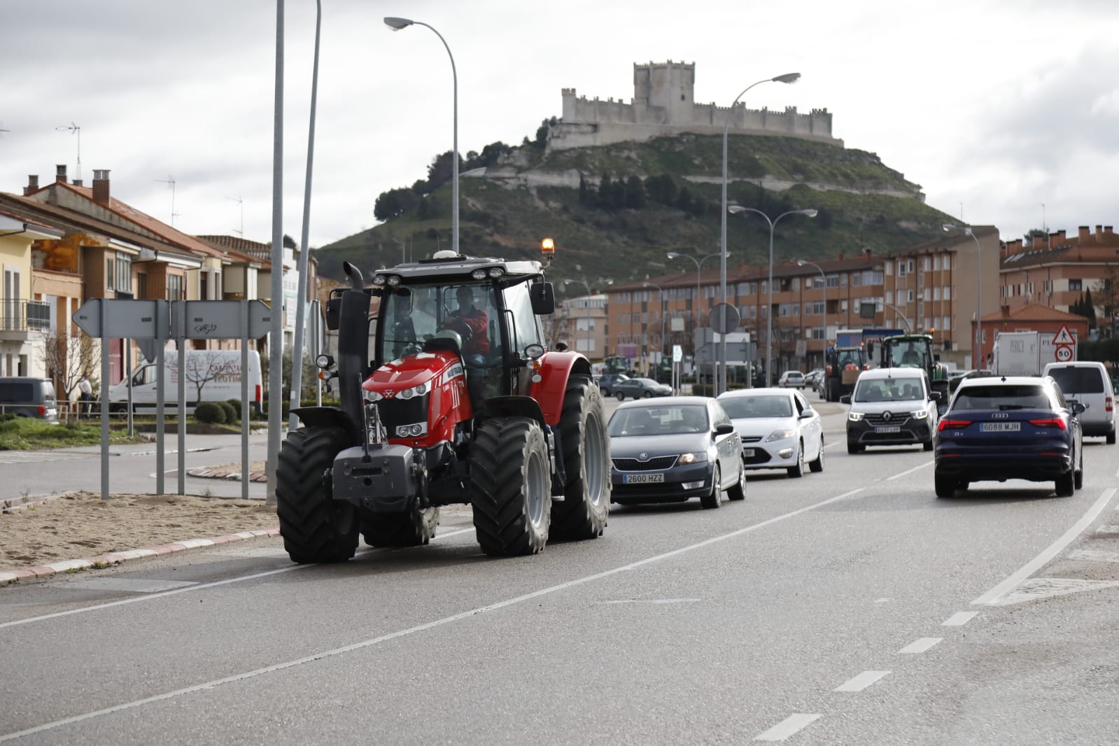 Los agricultores de Peñafiel salen hacia Valladolid.