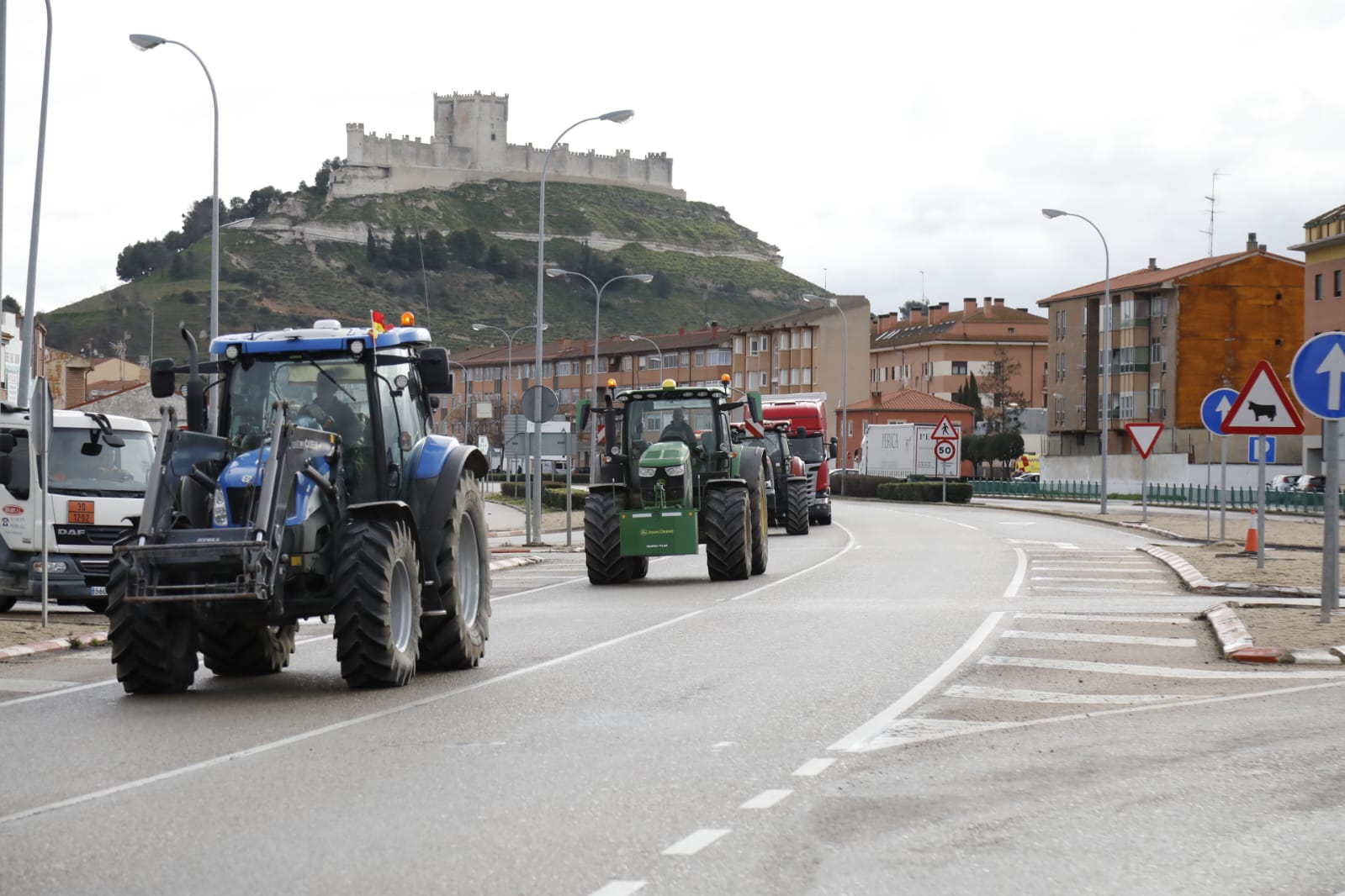 Los agricultores de Peñafiel salen hacia Valladolid.