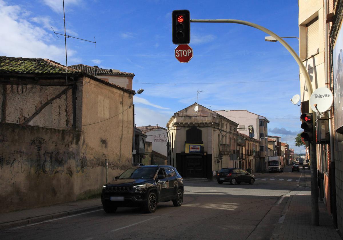 Entorno de la calle La Gacería, en la travesía de Cantalejo, donde se produjo el accidente este viernes.