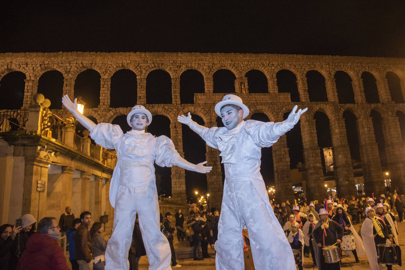 El Carnaval gana al frío segoviano