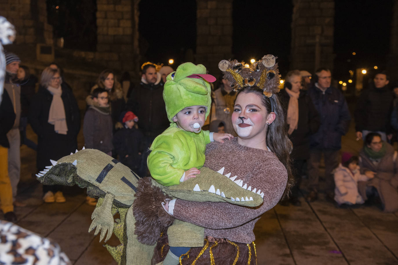 El Carnaval gana al frío segoviano