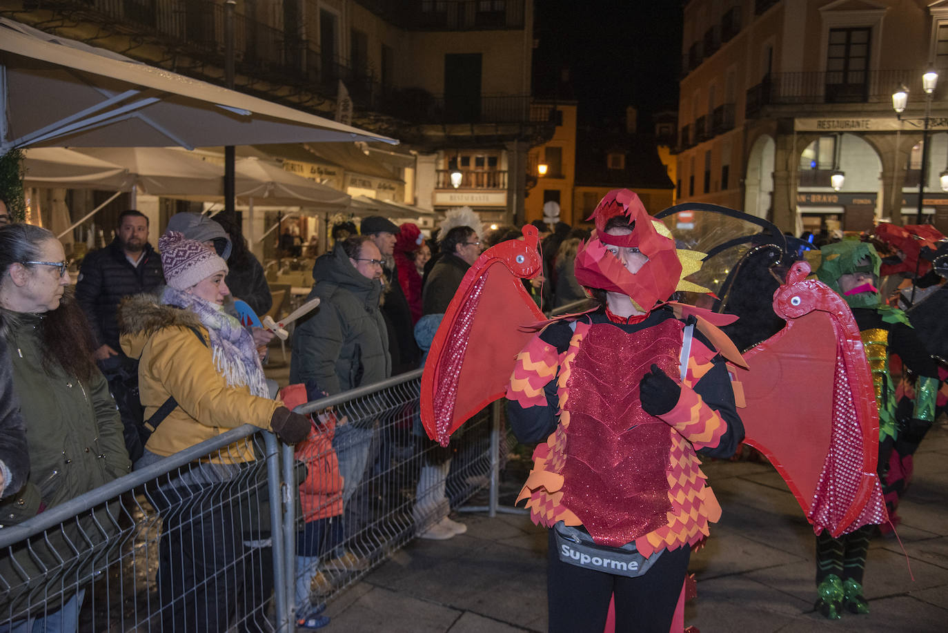 El Carnaval gana al frío segoviano