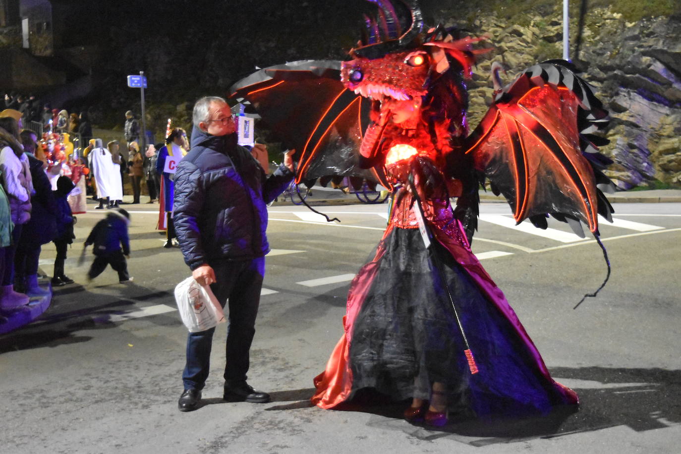 El Carnaval de la Galleta luce en el gran desfile