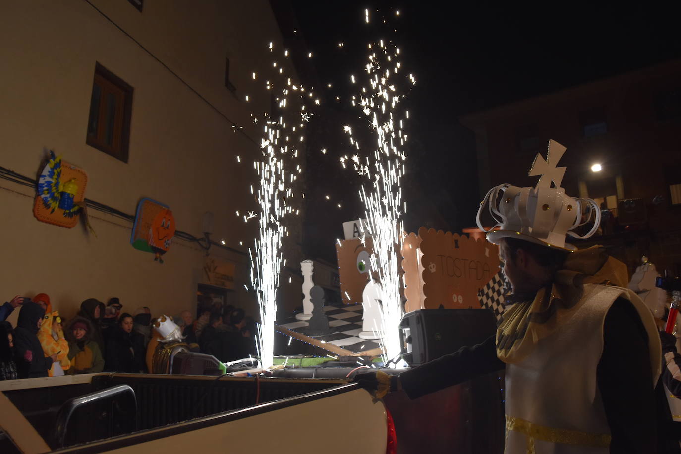 El Carnaval de la Galleta luce en el gran desfile