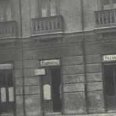 La histórica farmacia de la Plaza de la Universidad