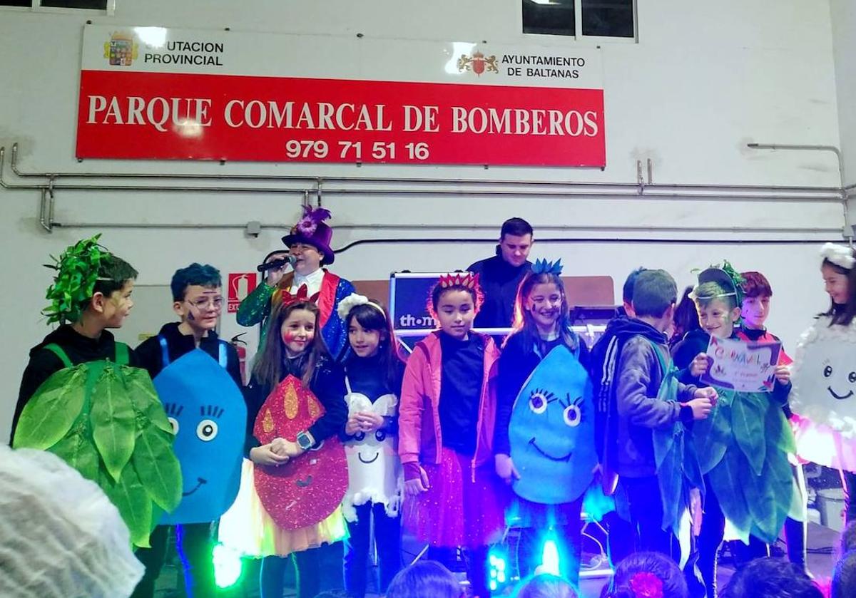 'Ciudad Elemento' se alzó con el primer premio del Carnaval Infantil de Baltanás.