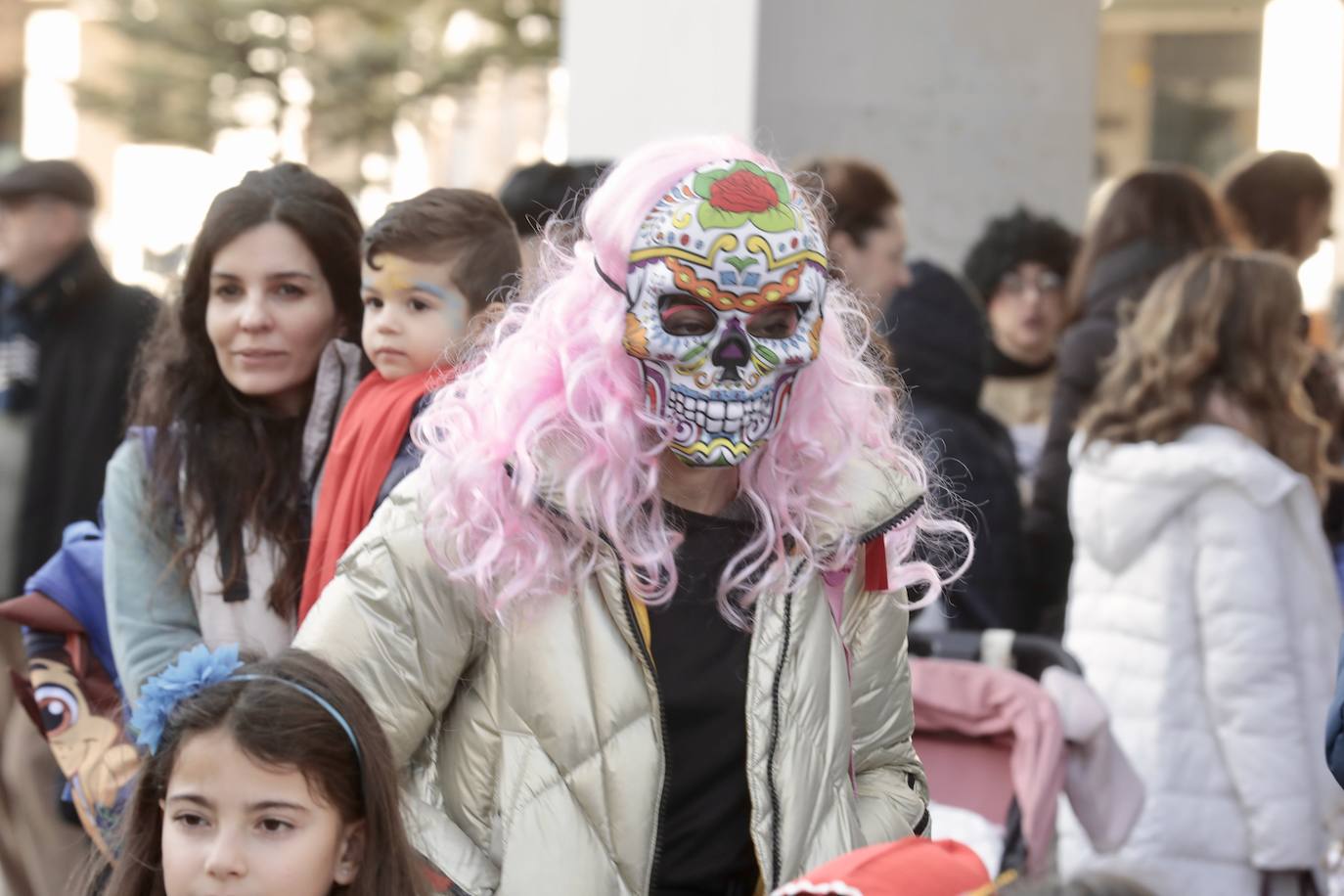 El carnaval toma Villa del Prado con un desfile de disfraces