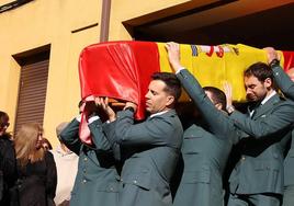 Funeral en Nogarejas (León) por el guardia civil asesinado David Pérez Carracedo.