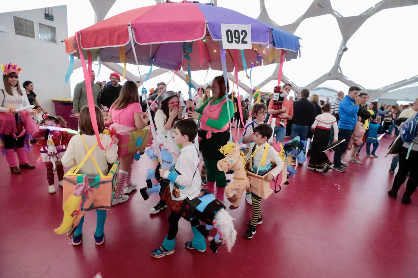 Las imágenes del concurso de disfraces infantil y el entierro de la sardina de Valladolid