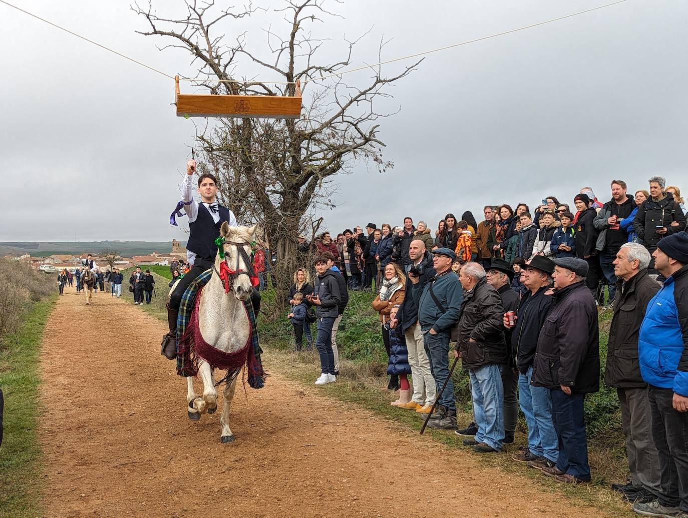 Carrera de cintas en Torrelobatón