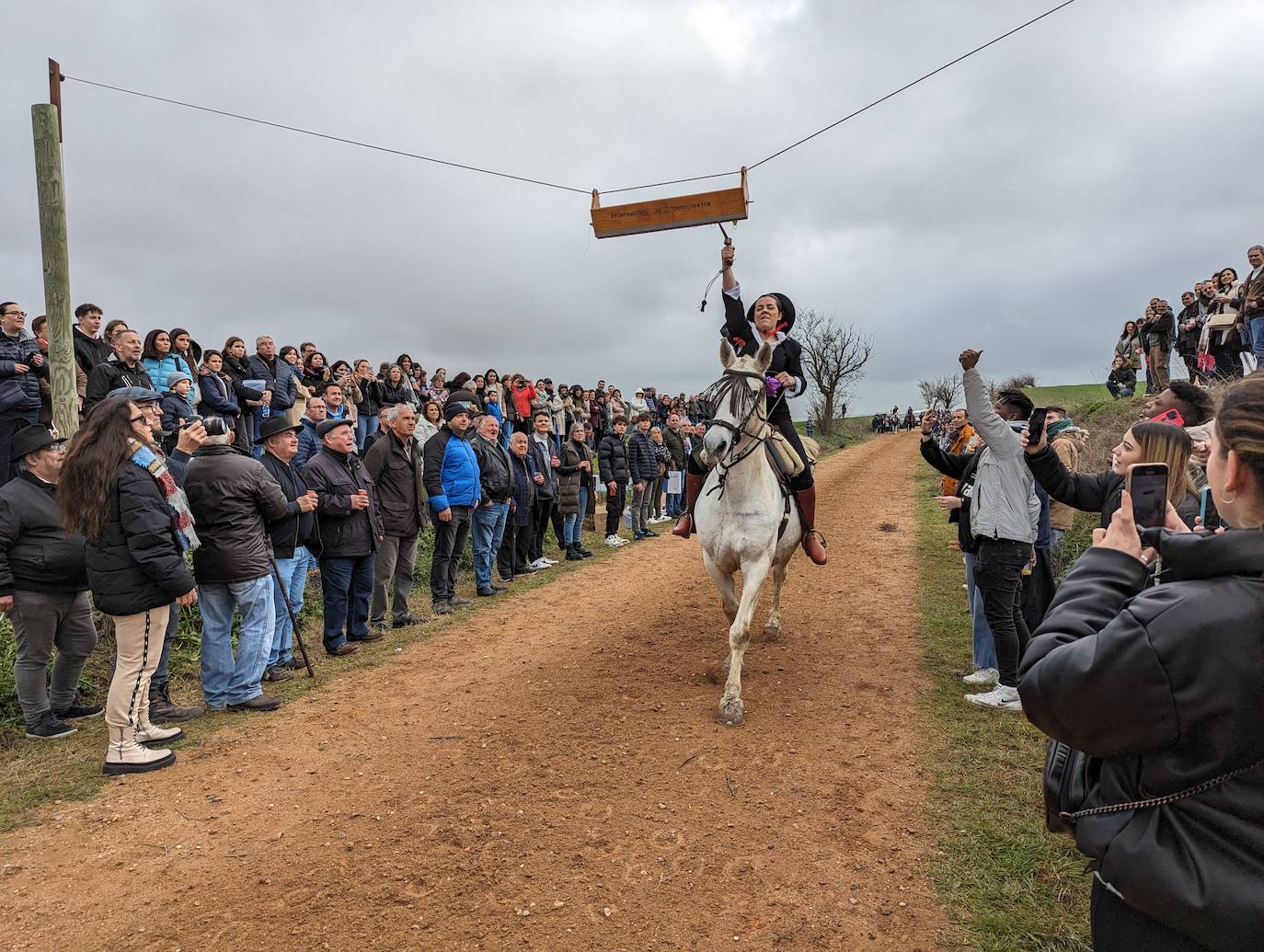 Carrera de cintas en Torrelobatón