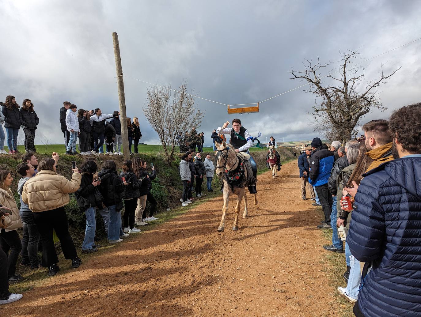 Carrera de cintas en Torrelobatón