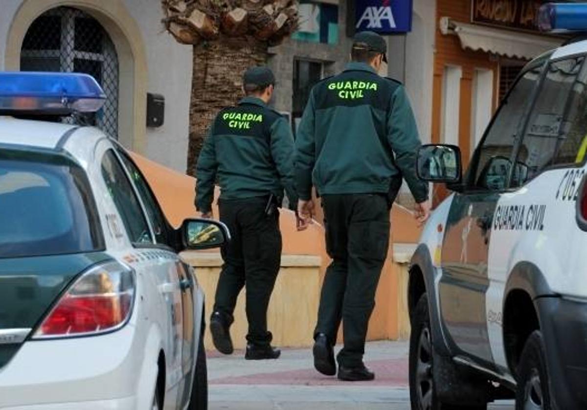 Dos guardias civiles, en una imagen de archivo.