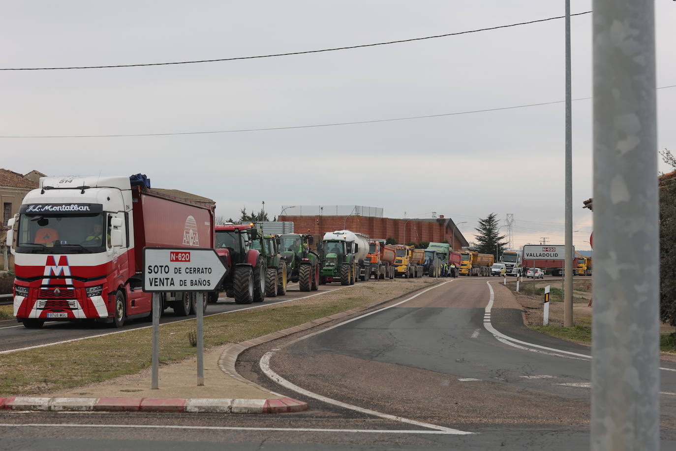 Primeras imágenes de la tractorada en Palencia