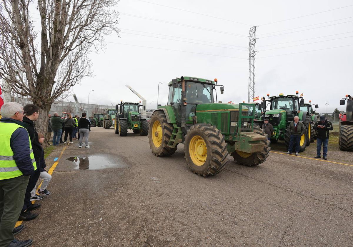 Primeras imágenes de la tractorada en Palencia