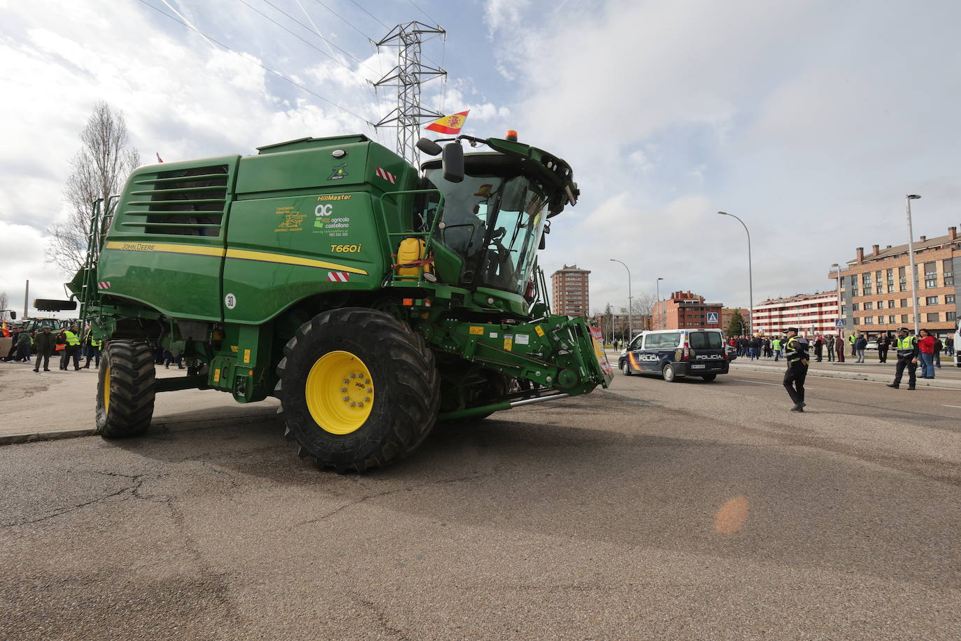 Los tractores parten hacia el centro de la capital palentina