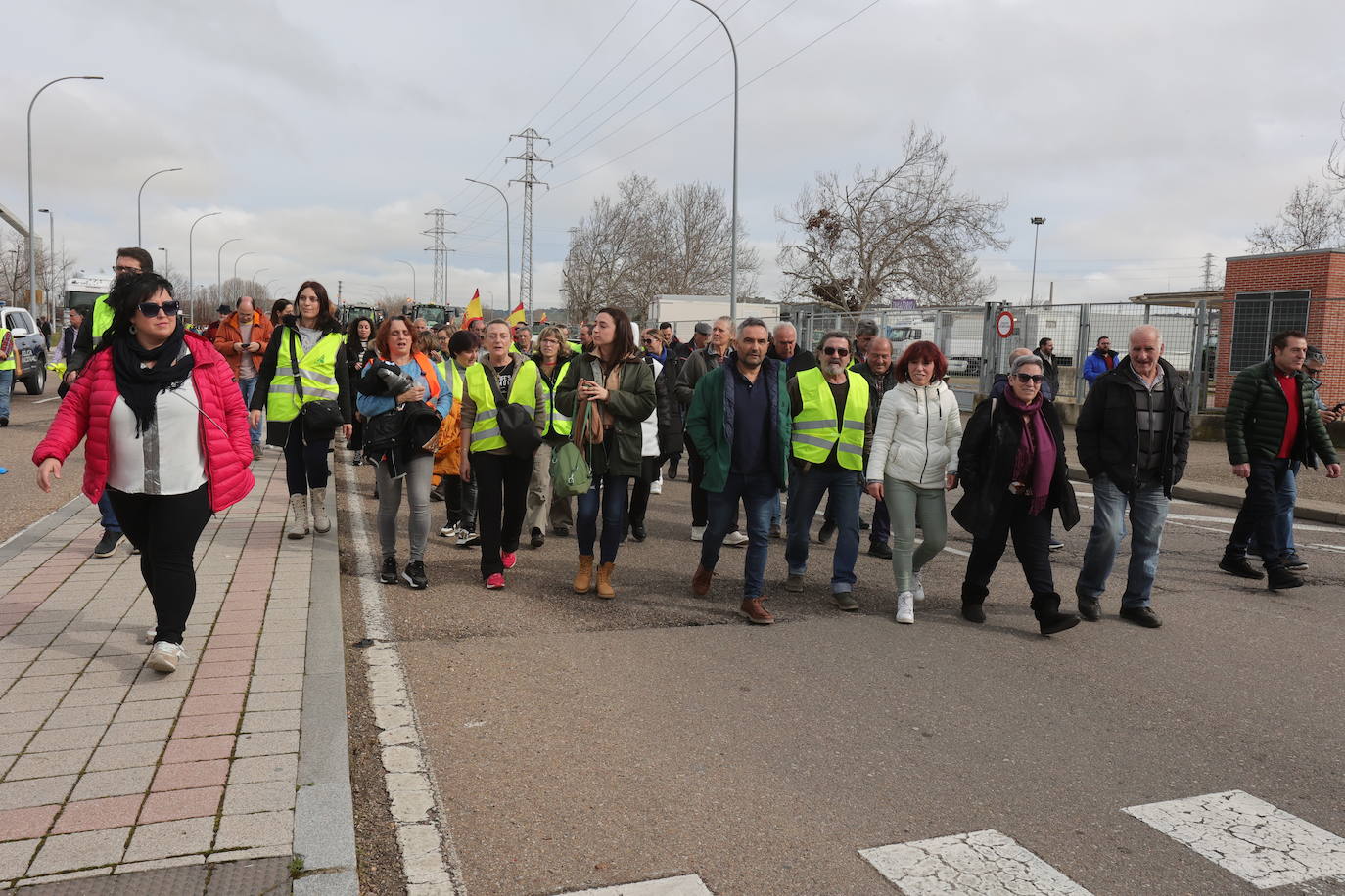 Los tractores parten hacia el centro de la capital palentina