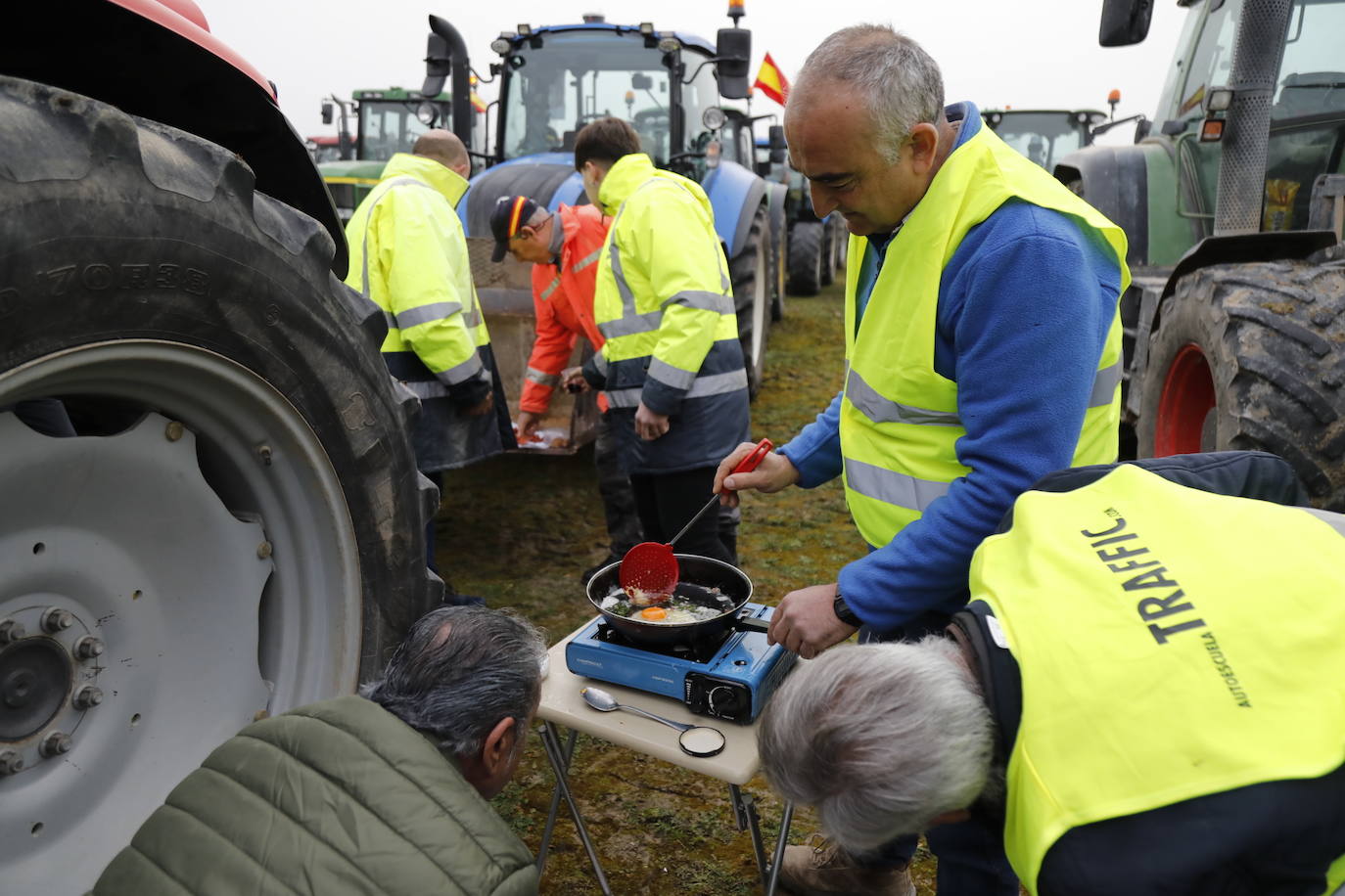 El recorrido de los tractores desde Peñafiel hasta Valladolid