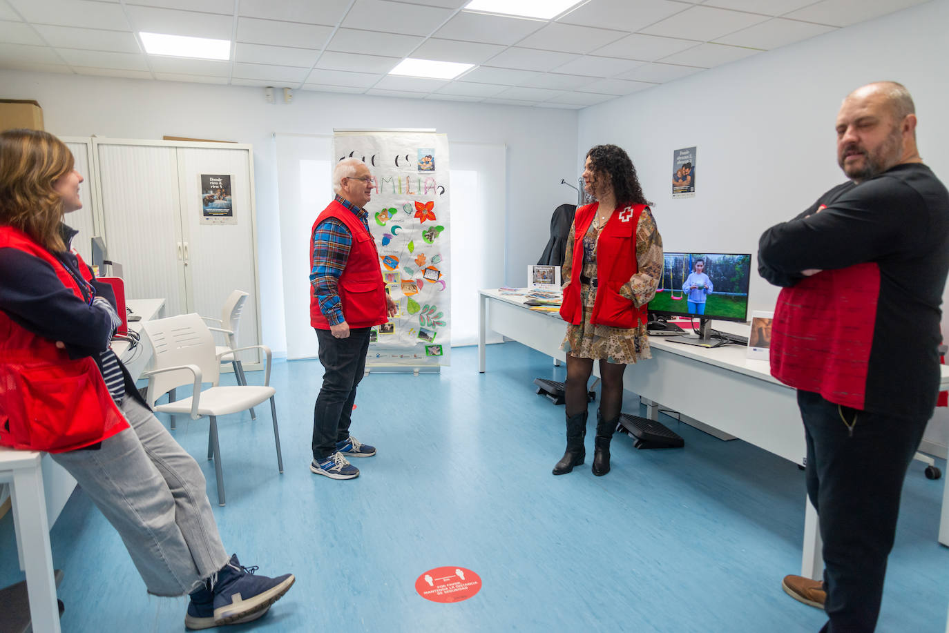 Cruz Roja muestra su trabajo y sus instalaciones a los palentinos