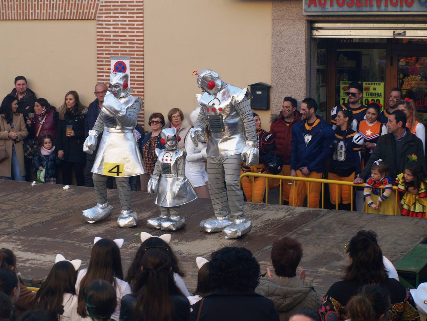 Las imágenes de la fiesta de la Piñata en Pedrajas de San Esteban