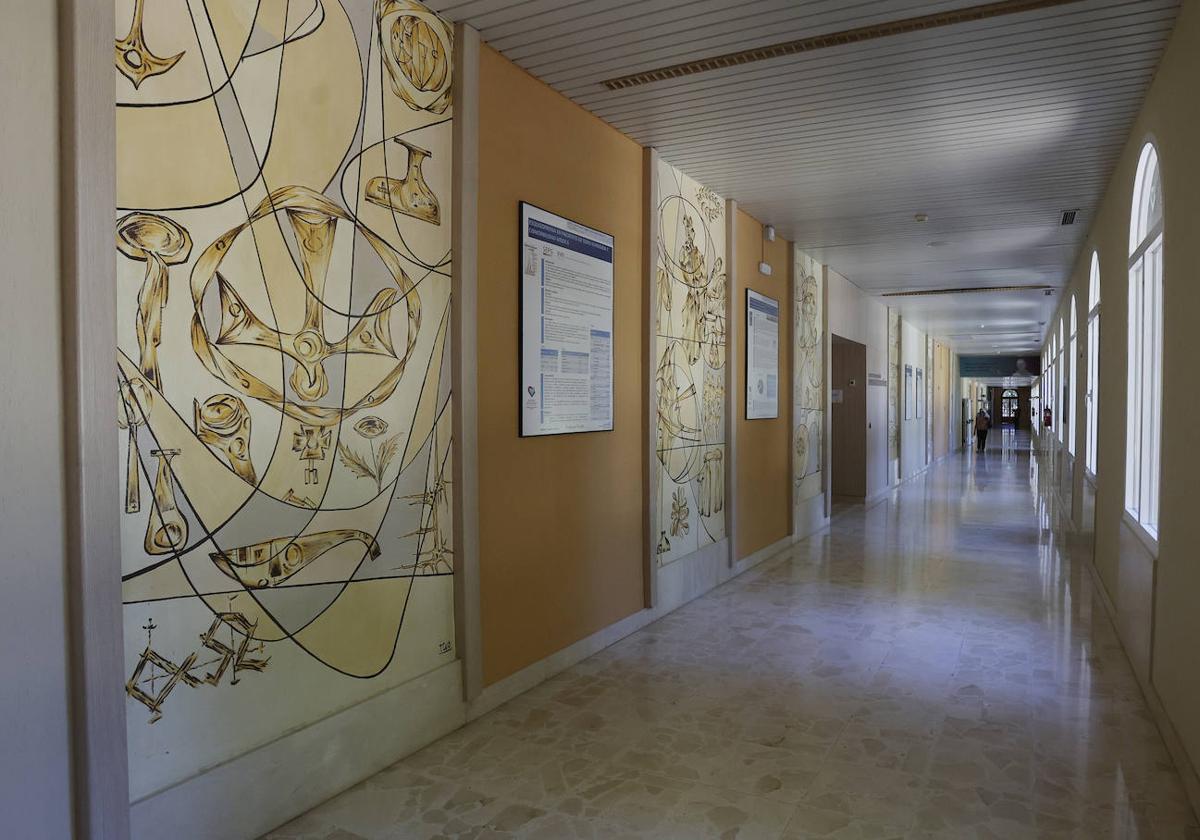 El pasillo del centro Hermanas Hospitalarias conocido como 'el kilómetro'.