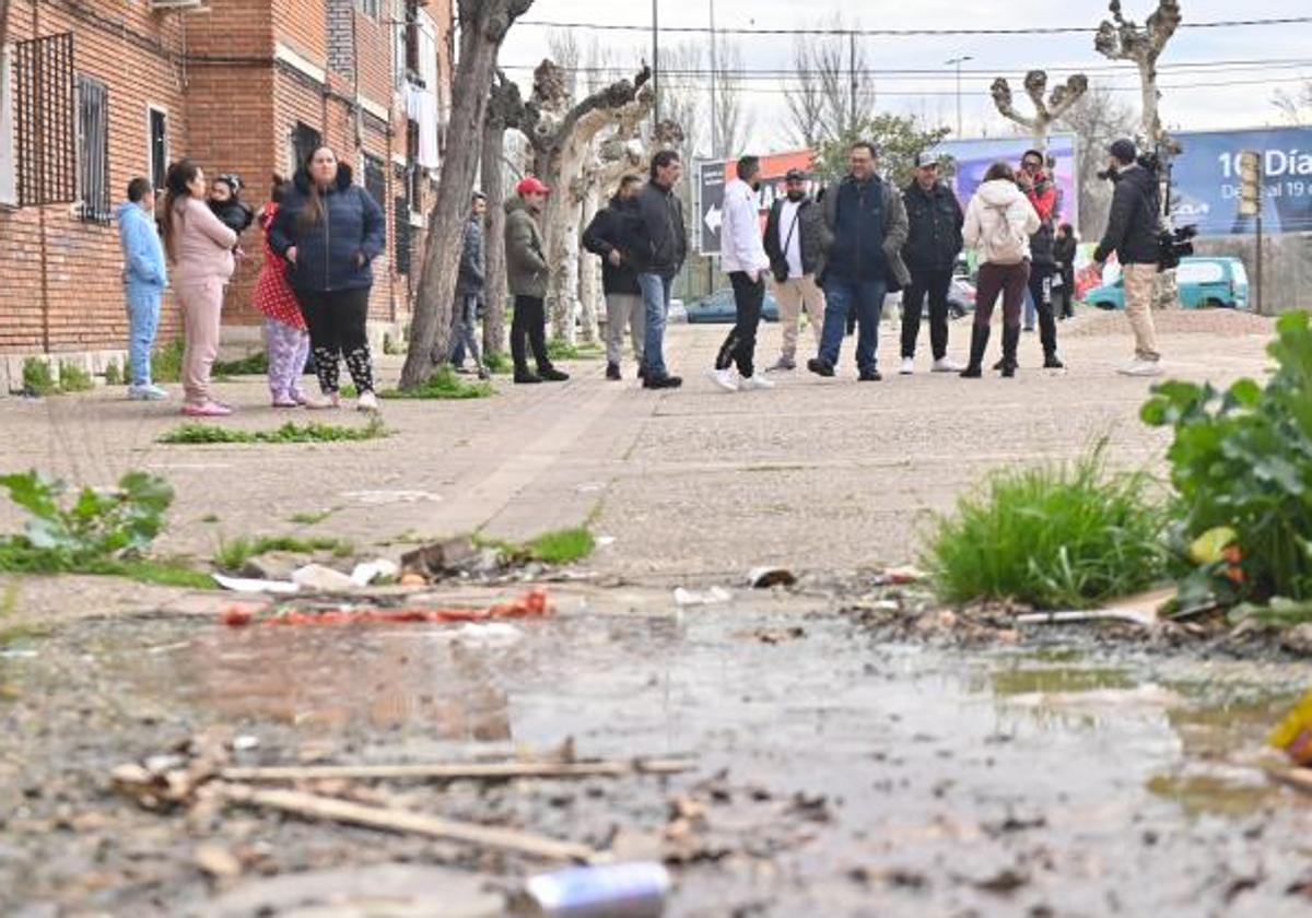 Los vecinos de Las Viudas denuncian la insalubridad de la barriada: «El moho nos ahoga»