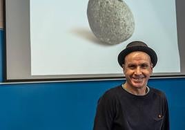 Isidro Ferrer, en la Escuela de Arte de Valladolid.