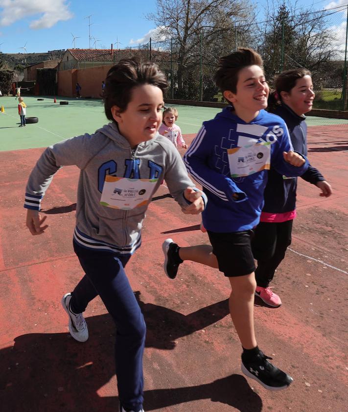 Imagen secundaria 2 - El Corazón de María se implica con una carrera en la investigación contra la leucemia