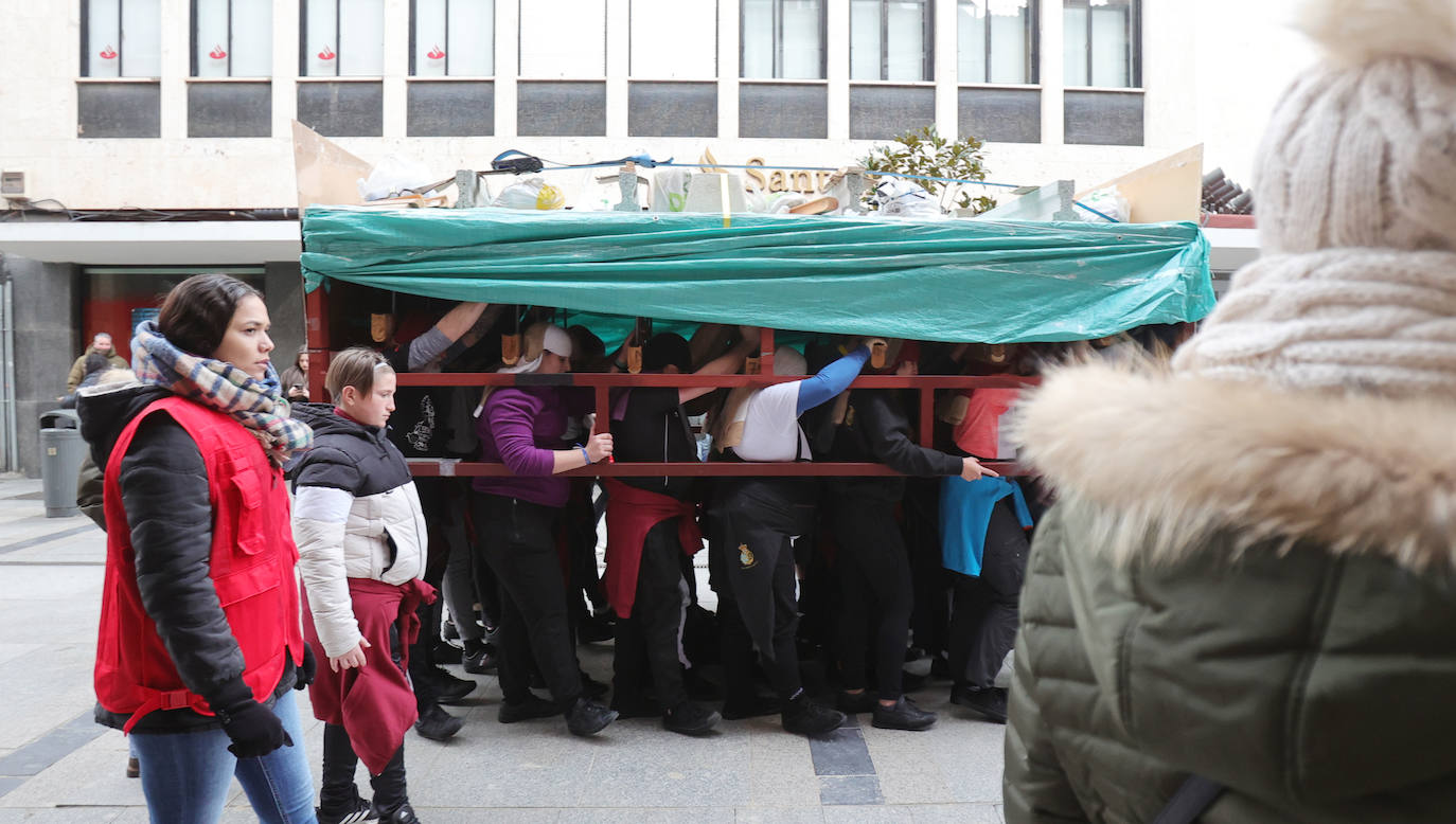 La Semana Santa se ensaya en Palencia con solidaridad