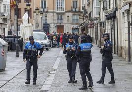 La Policía Municipal, en el lugar de los hechos este domingo.