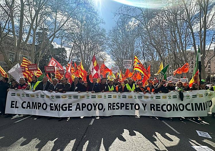 Pancarta que encabeza la manifestación.
