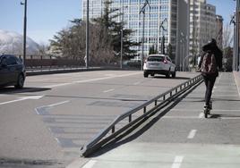 Cambios en los carriles del puente de Isabel la Católica