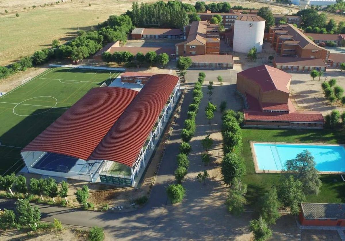 Vista aérea del Colegio Nuestra Sra. del Rosario (Dominicos).