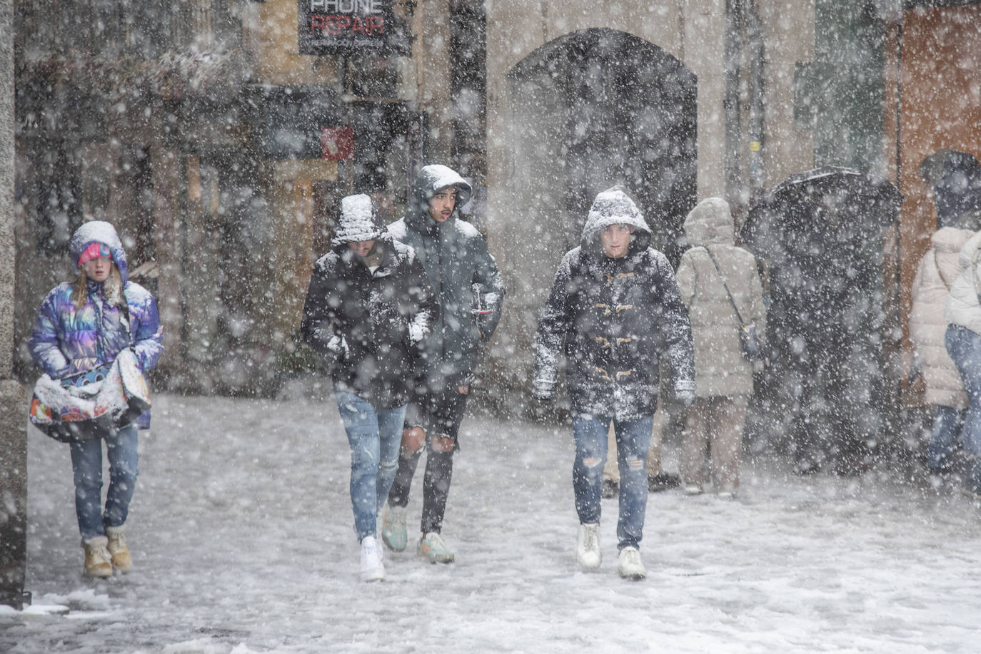 La nevada en Segovia capital, en imágenes