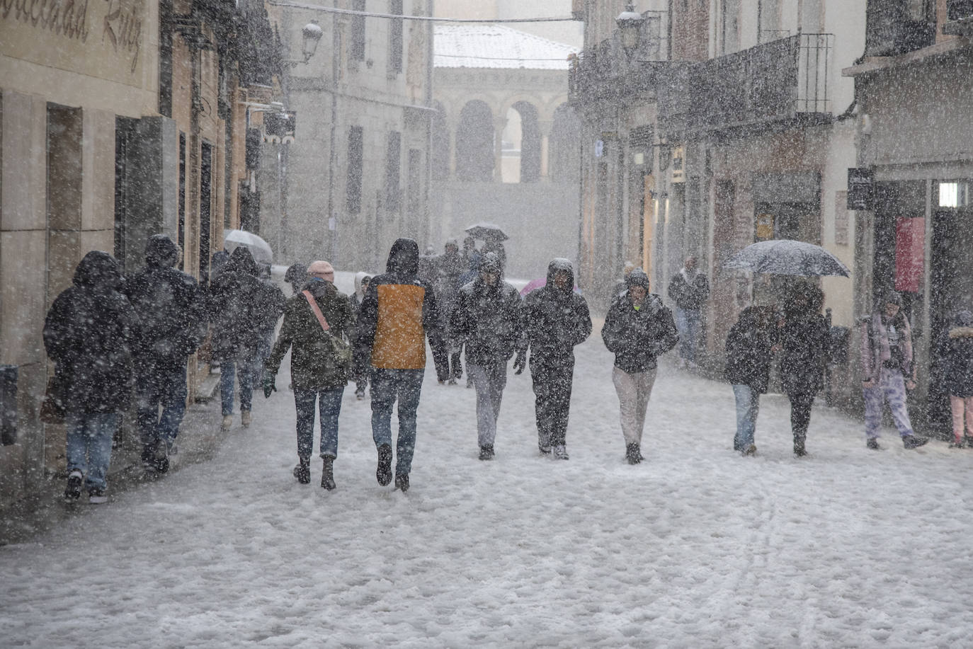 La nevada en Segovia capital, en imágenes