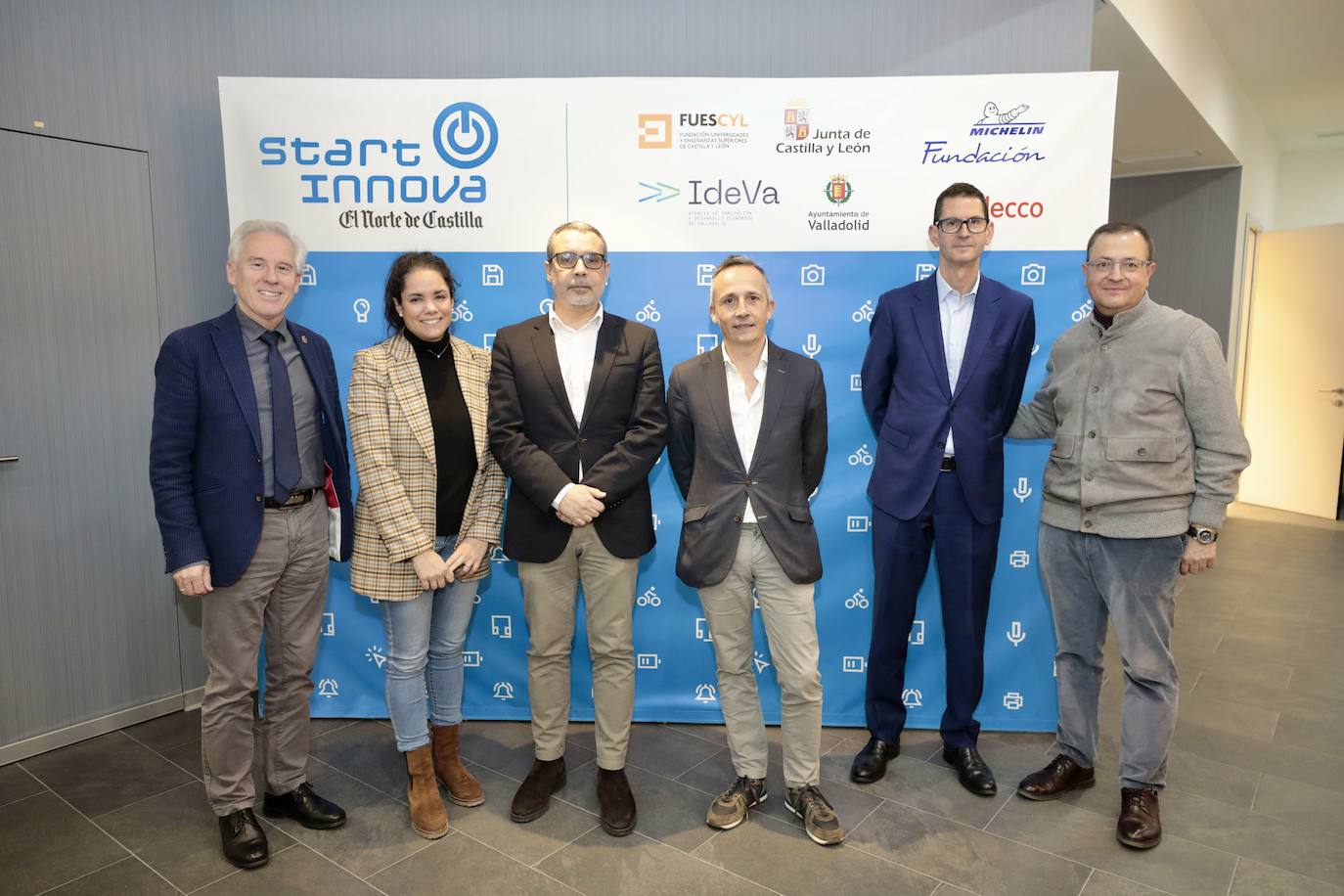 Luis Domingo González (Junta), Silvia Tomillo (Ayto Valladolid), Julián Picapiedra (Michelín), José Julián Nieto (ADECCO), Goyo Ezama (El Norte) y Fernando Rubio (Ayto. Valladolid).