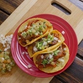 Tacos o fajitas de pollo con verdura