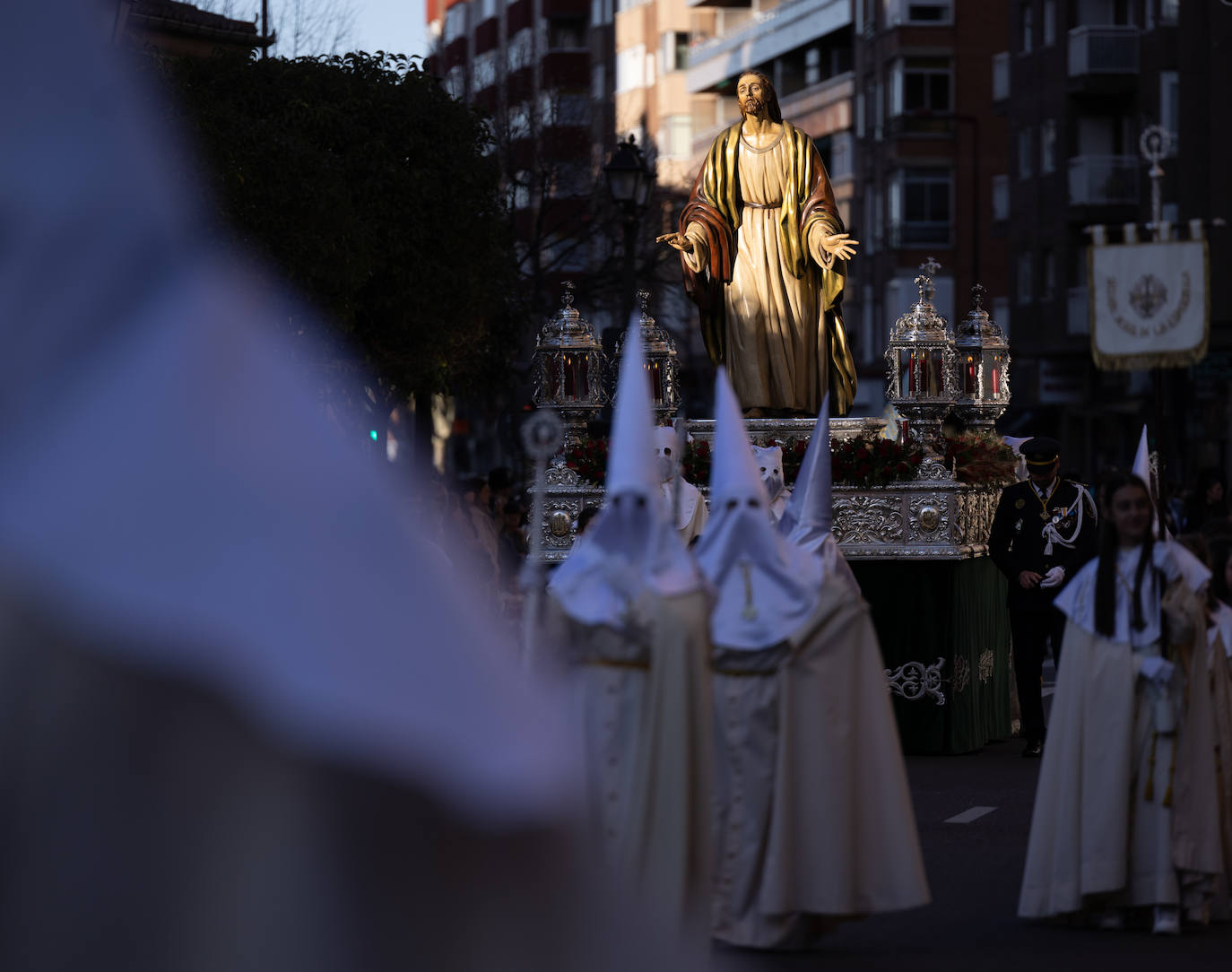 Empiezan las procesiones