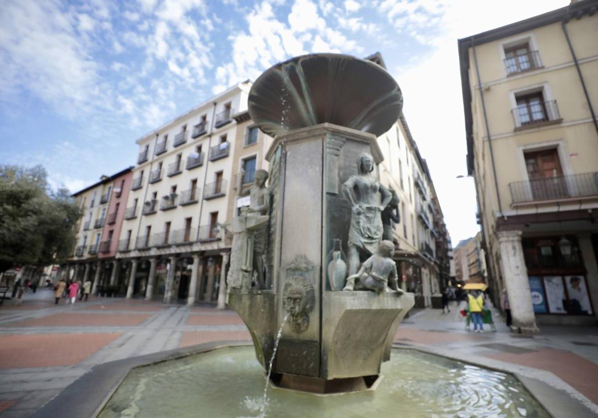 Un paseo en imágenes por la plaza de Fuente Dorada