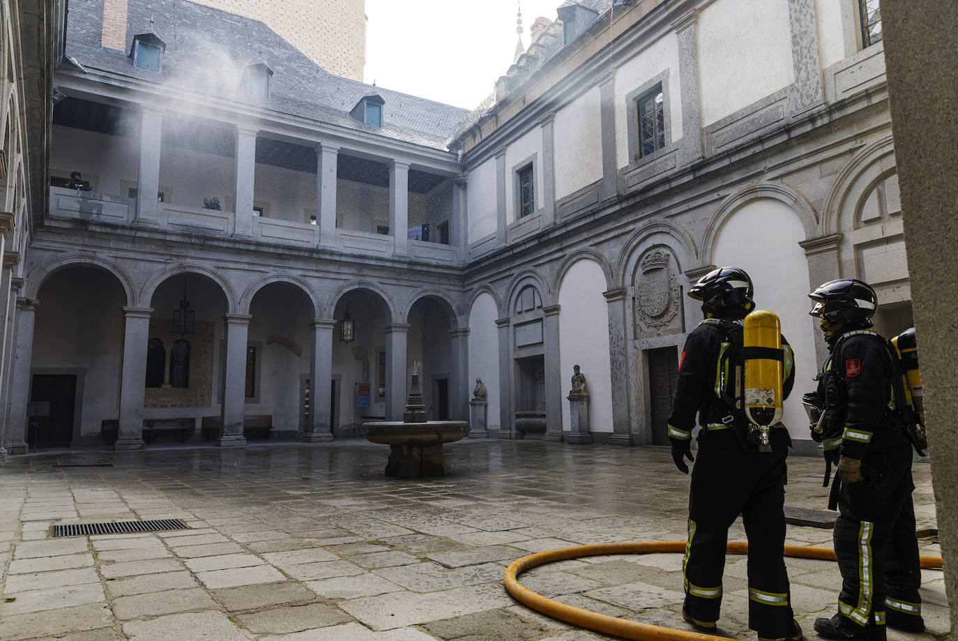 El incendio simulado en el Alcázar