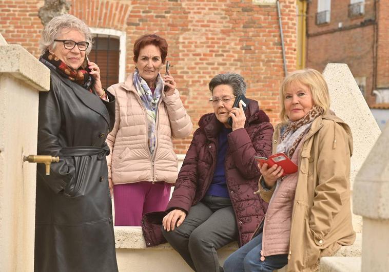 Las antiguas telefonistas Charo Rodríguez, Isabel Alonso, Sagrario del Río y Mari Carmen Rico