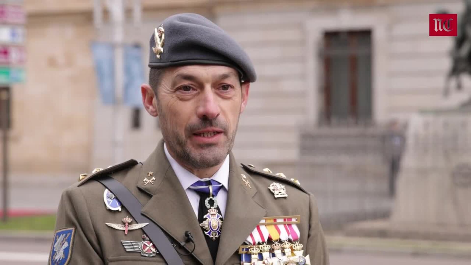 El jefe del Regimiento de Caballería Farnesio nº 12 de Valladolid agradece la visita del rey Felipe VI