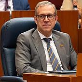 Veganzones responsabiliza a los sindicatos de la carencia de planes de igualdad