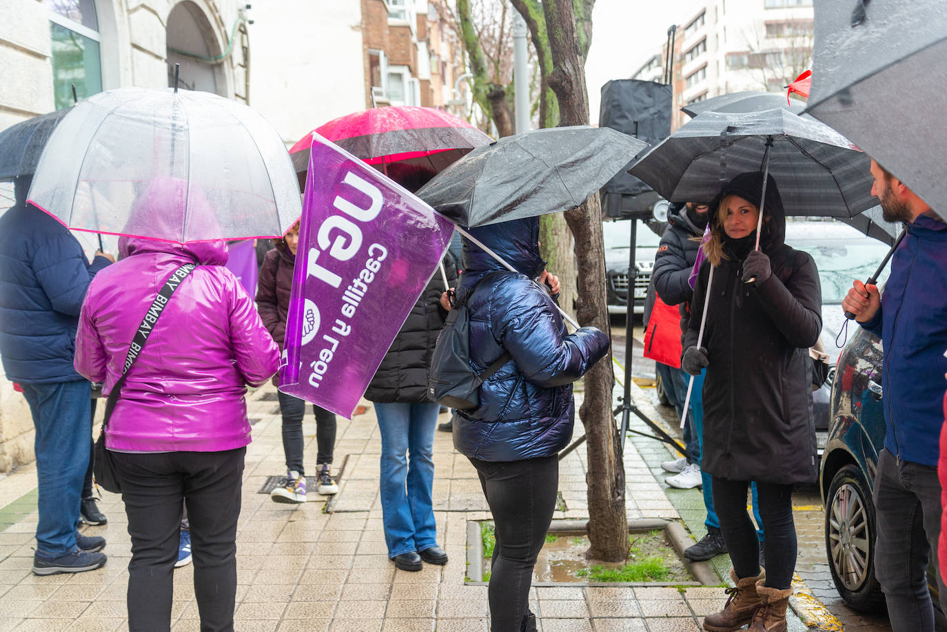 Los sindicatos reclaman igualdad ante la delegación de la Junta en Palencia