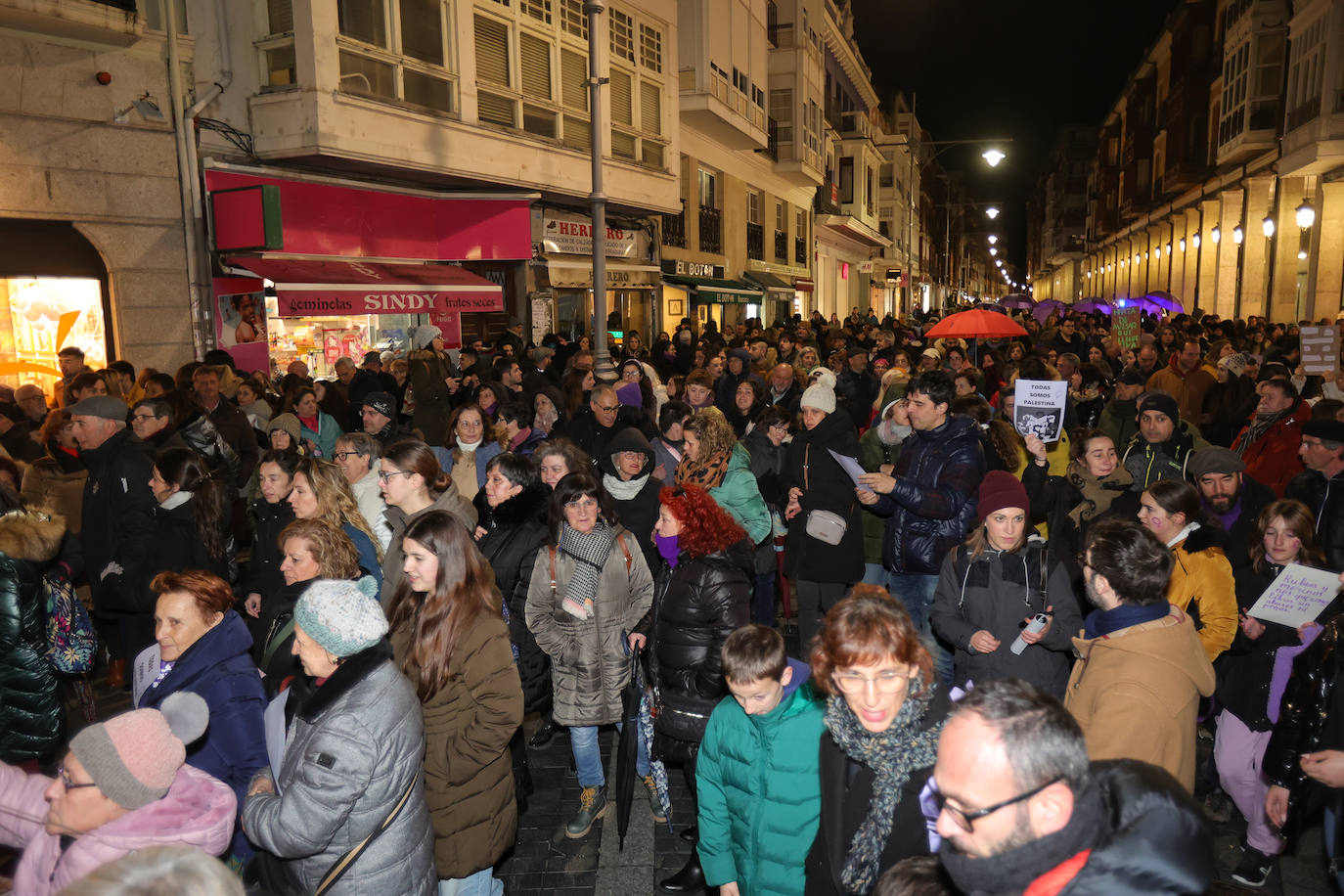 Marea palentina por el feminismo el 8M