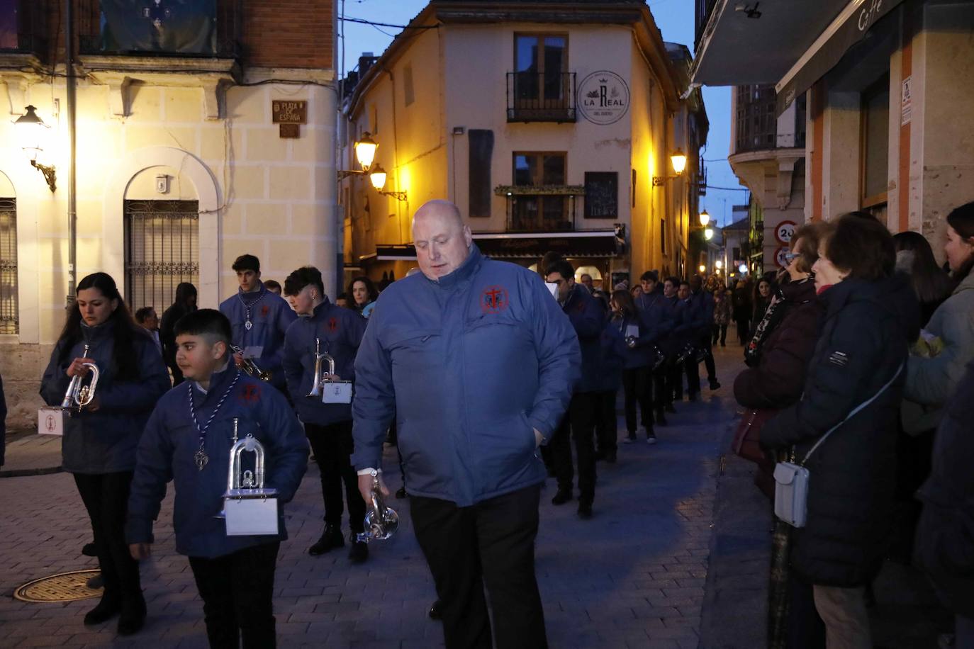 Pasacalles de bandas de Semana Santa en Peñafiel