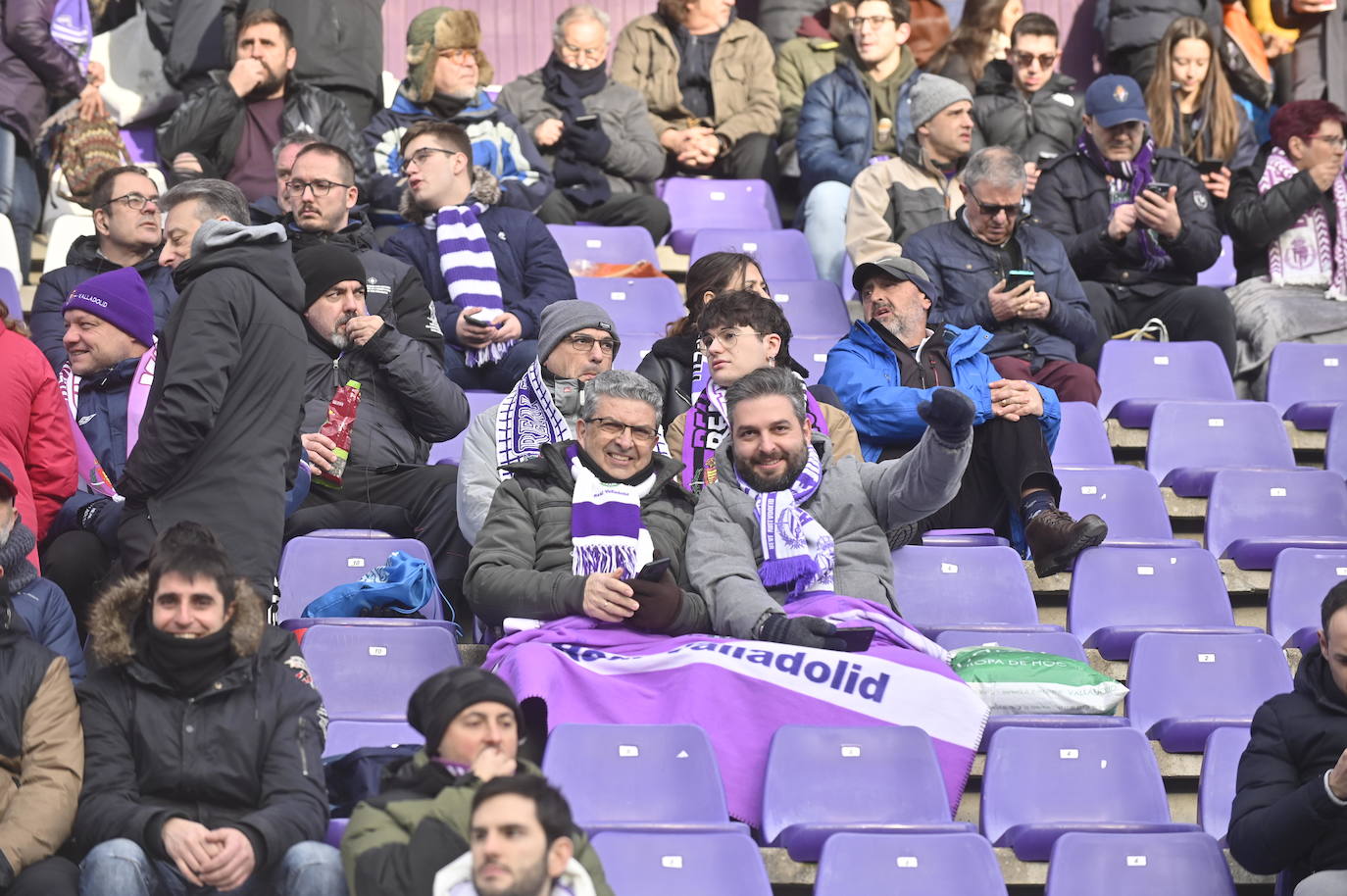 Búscate en la grada del Estadio José Zorrilla (2 de 4)