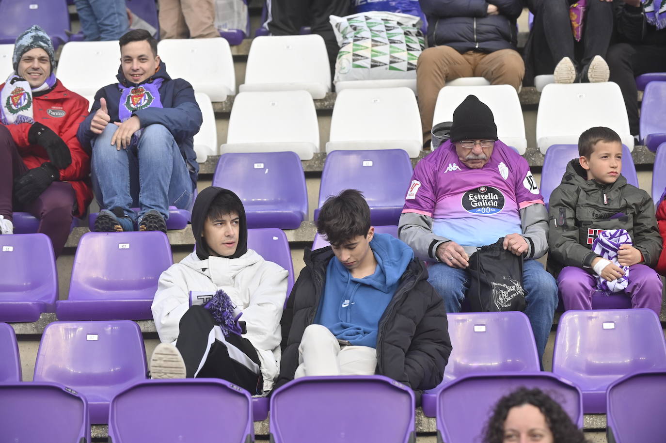 Búscate en la grada del Estadio José Zorrilla (2 de 4)